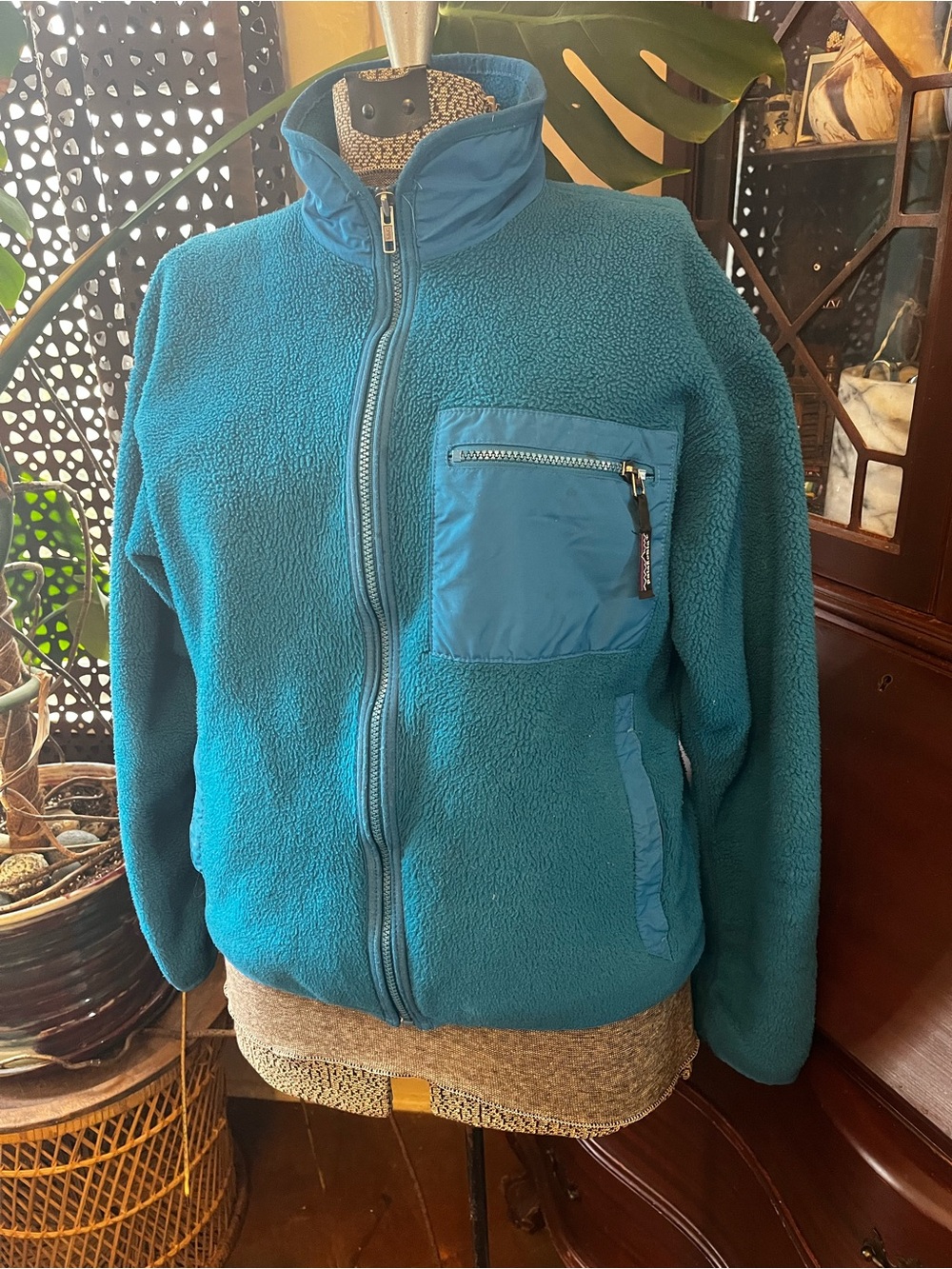 Vintage Patagonia womens Teal Fleece Jacket with Zip Pocket